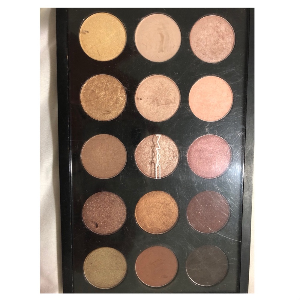 MAC 15 Eyeshadows 100% AUTHENTIC